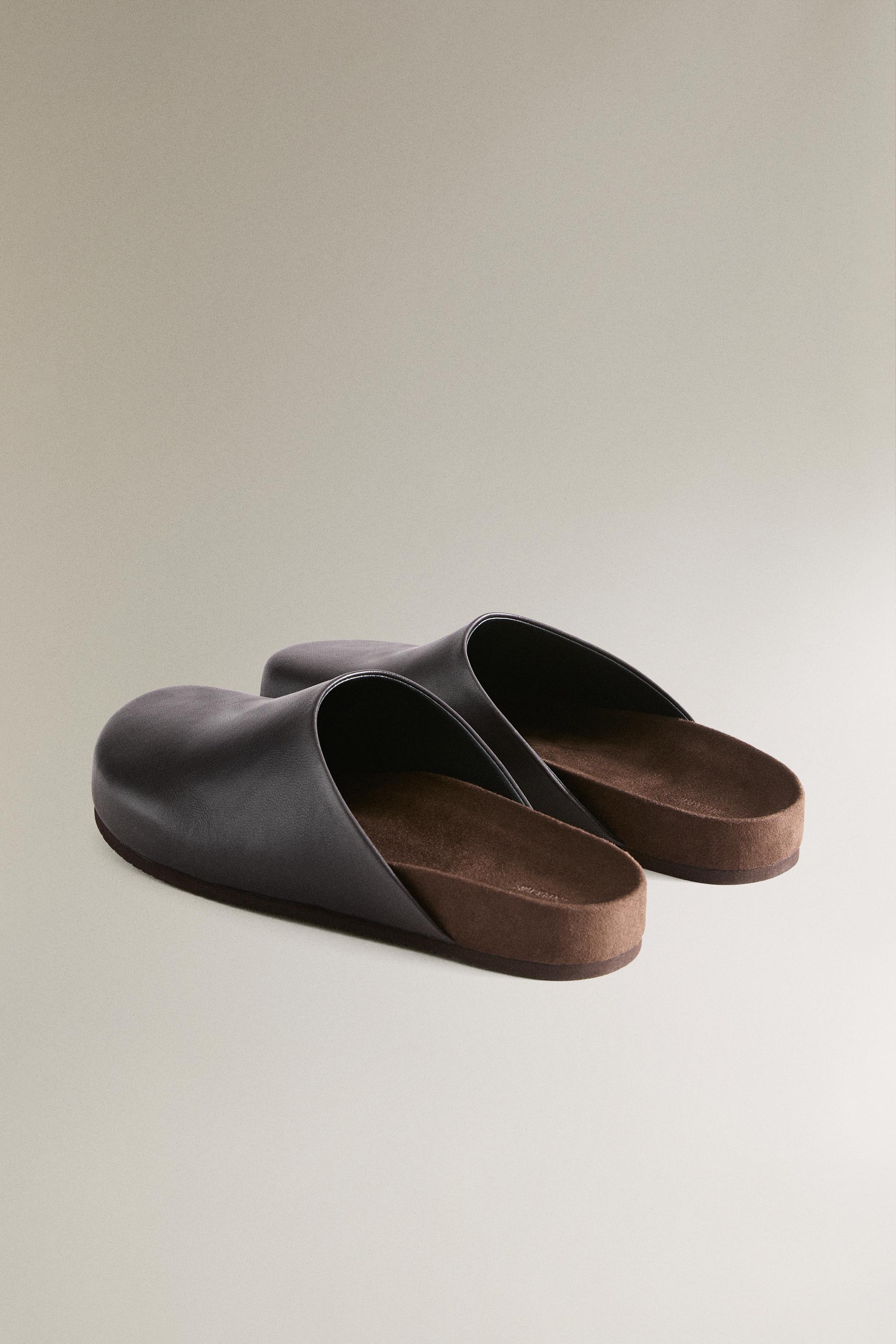 MINIMAL LEATHER CLOGS